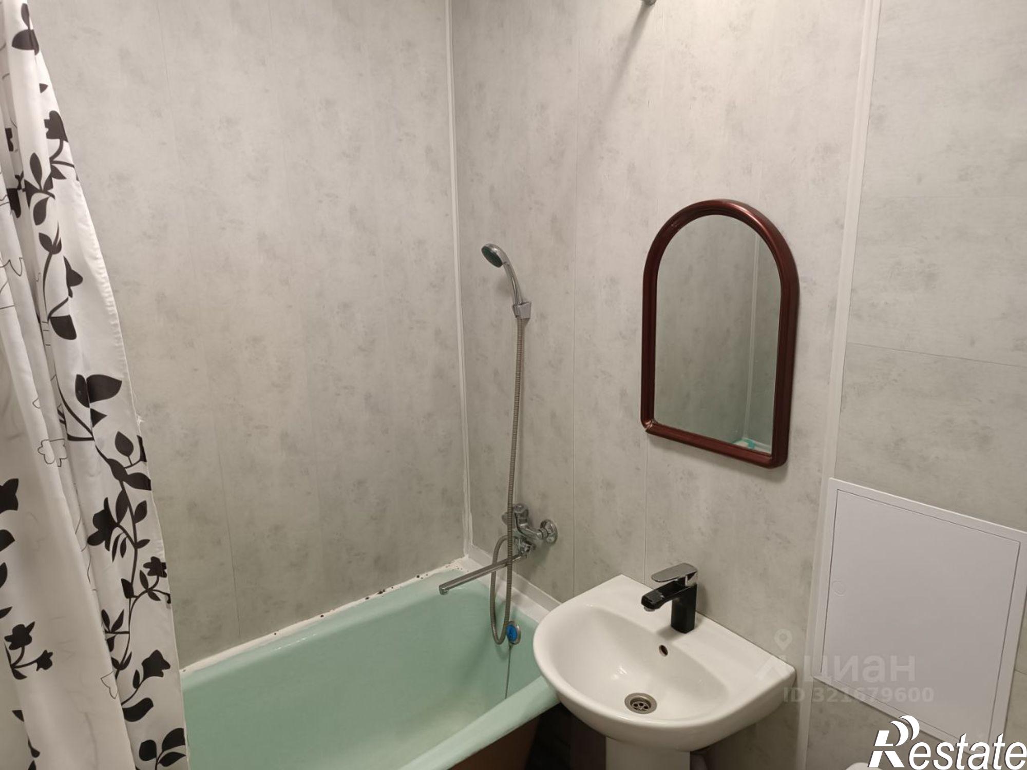 Купить квартиру за 2 570 000 рублей на улица Александрова, 17