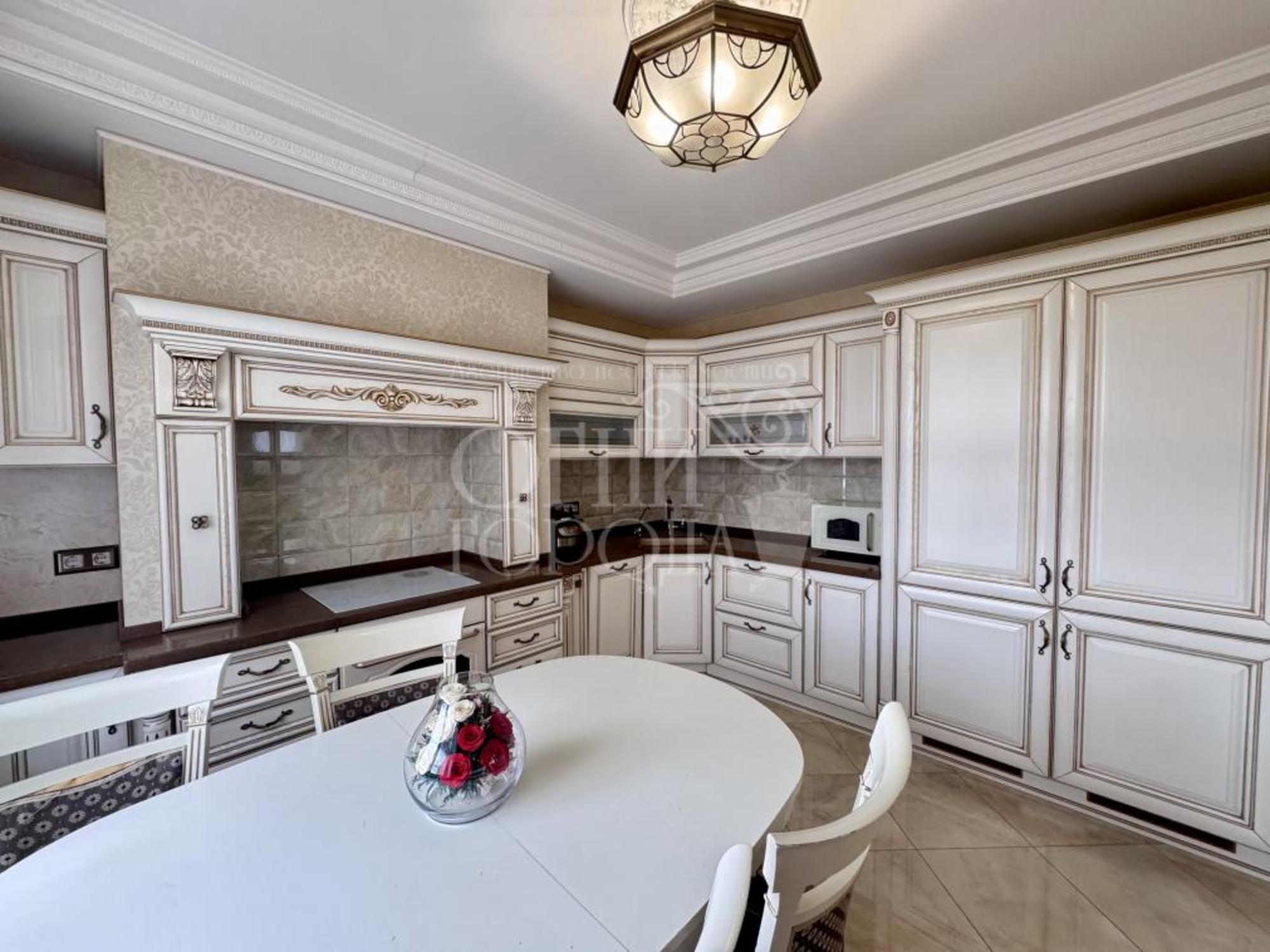 Купить квартиру за 15 970 000 рублей на Соборная, 12