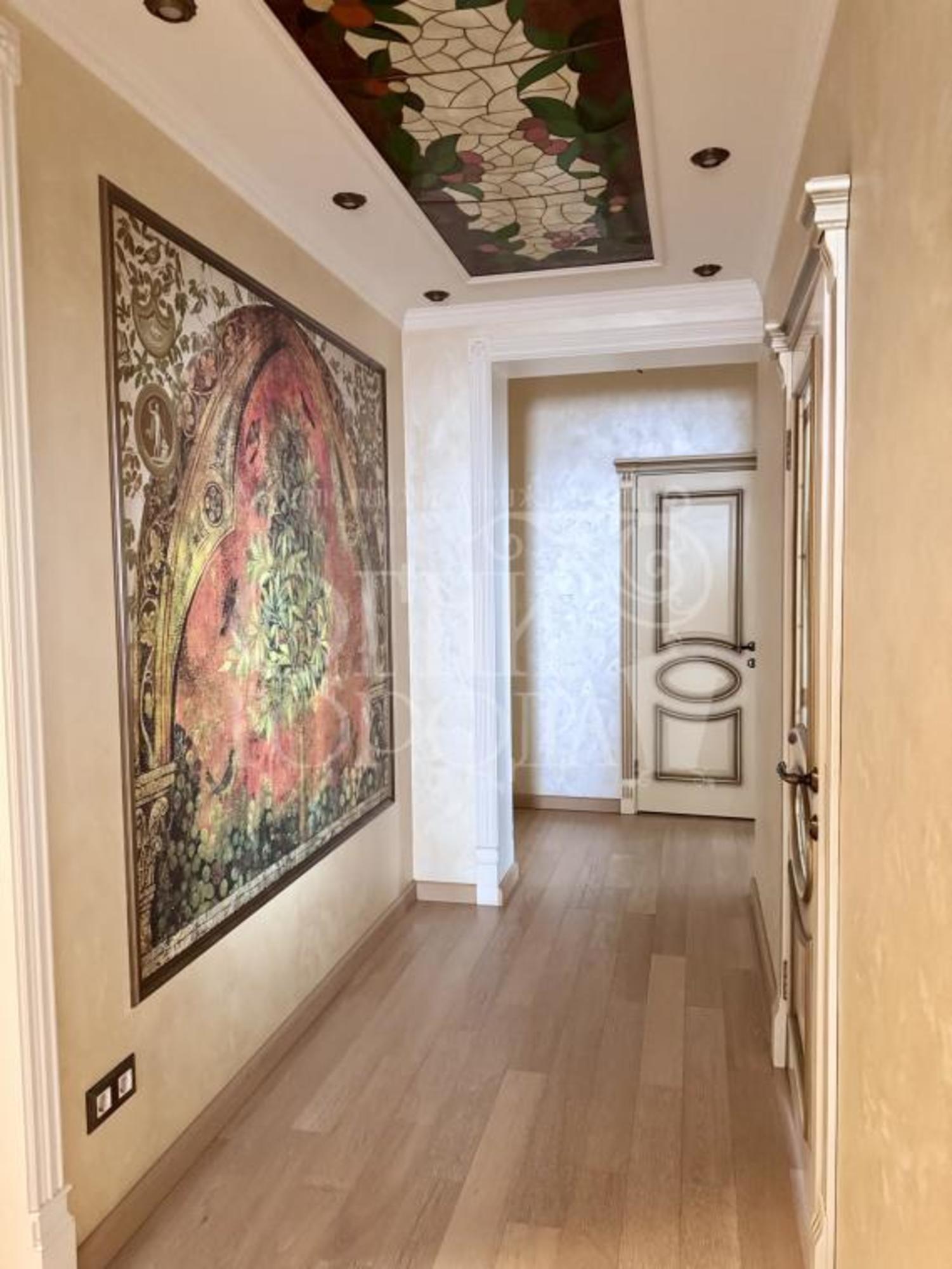 Купить квартиру за 15 970 000 рублей на Соборная, 12