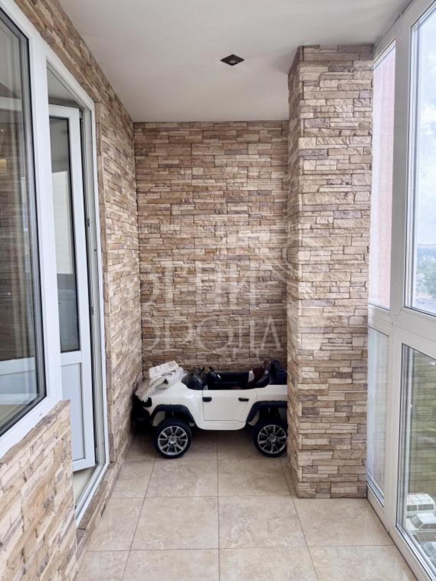 Купить квартиру за 15 970 000 рублей на Соборная, 12