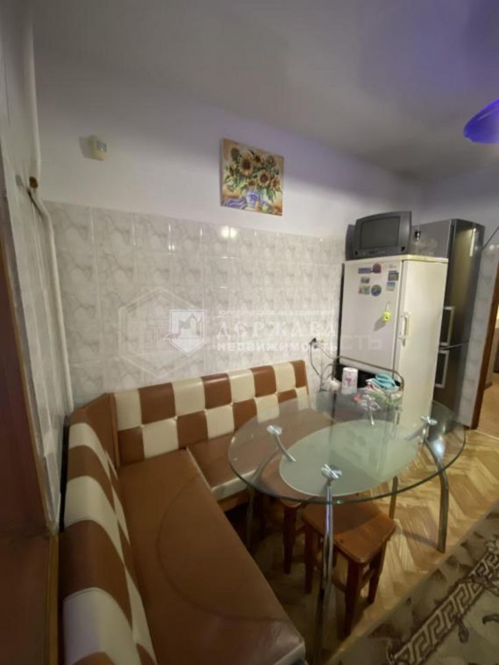 4-комн квартира Попова, 5А