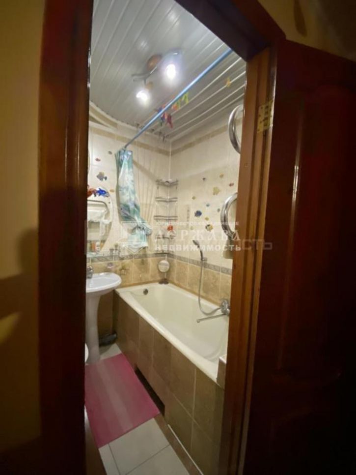 4-комн квартира Попова, 5А