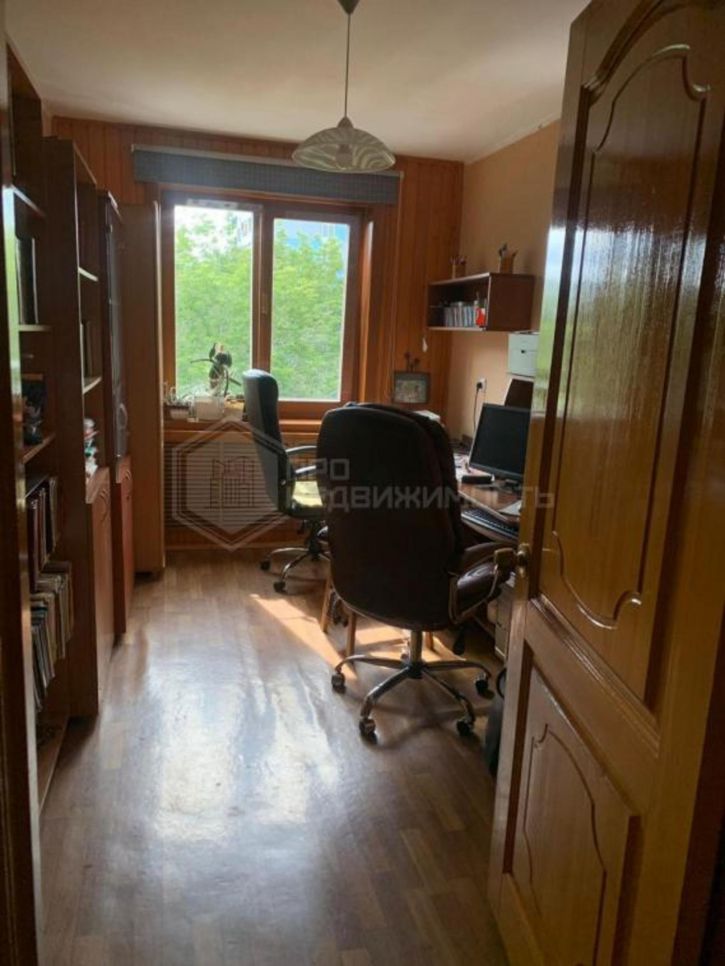 4-комн квартира Московский пр-кт, 15а