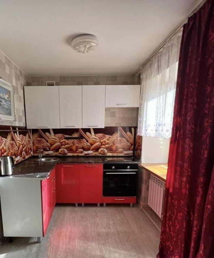 2-комн квартира Леонова, 6