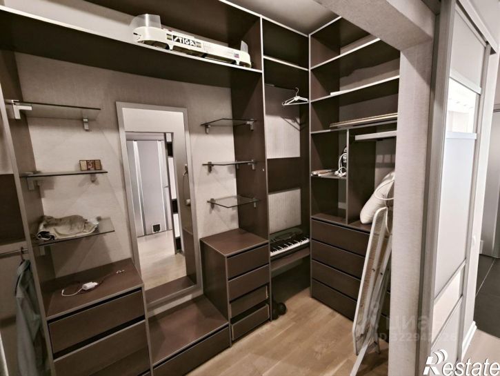 3-комн квартира Большевистская улица, 2,  д. 2