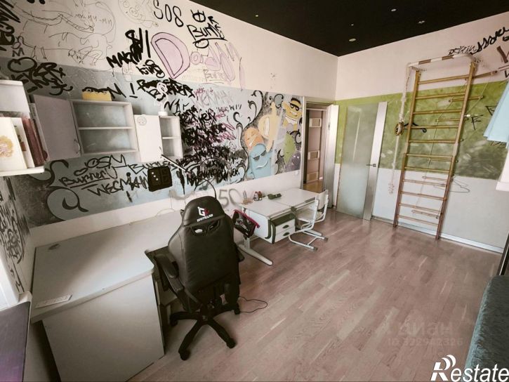 3-комн квартира Большевистская улица, 2,  д. 2