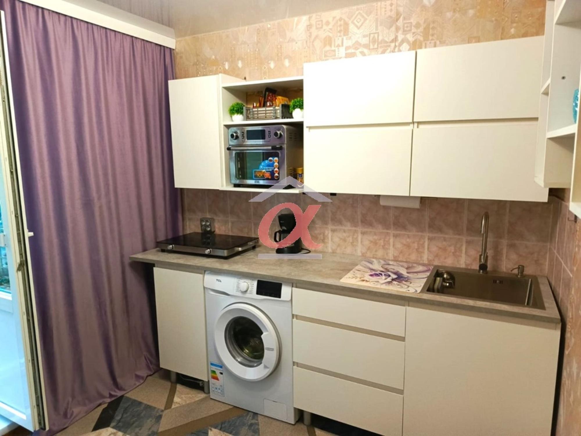 Купить квартиру за 4 500 000 рублей на Веры Волошиной улица, 28