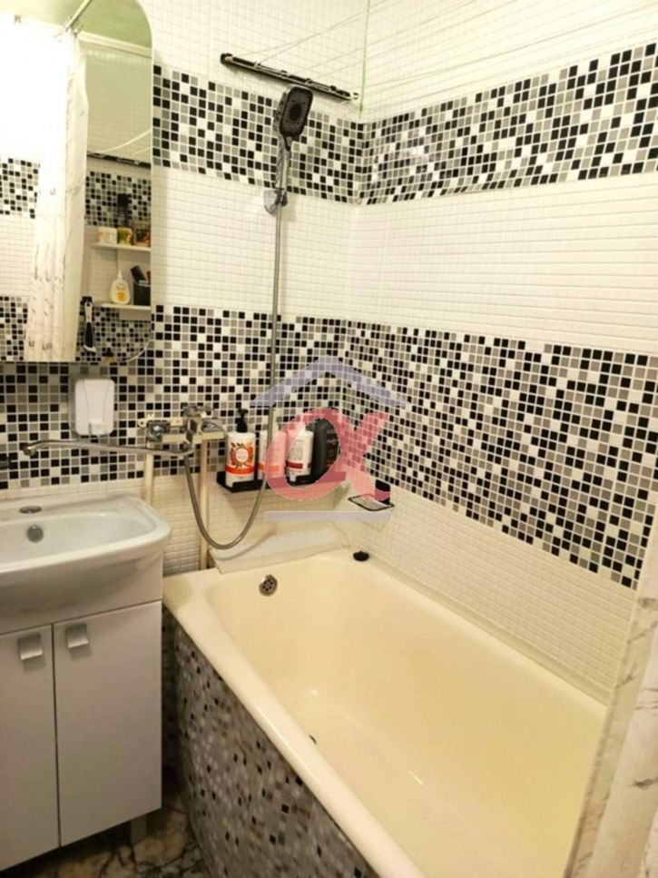 2-комн квартира Веры Волошиной улица, 28