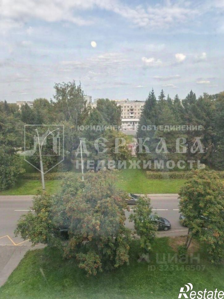 2-комн квартира бульвар Строителей, 11,  д. 11