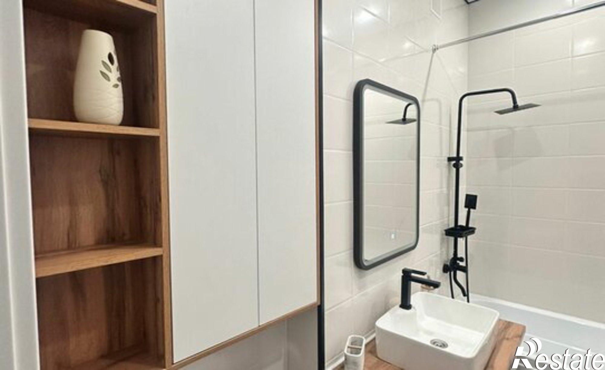 Купить квартиру за 8 300 000 рублей на бульвар Строителей, 60 к3