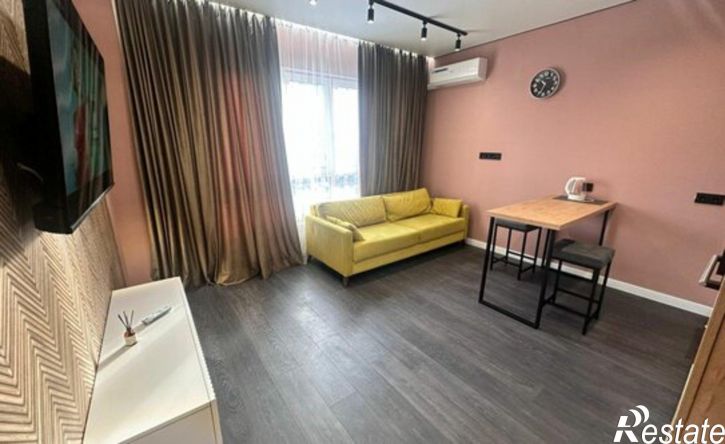 2-комн квартира бульвар Строителей, 60 к3,  д. 60 к3