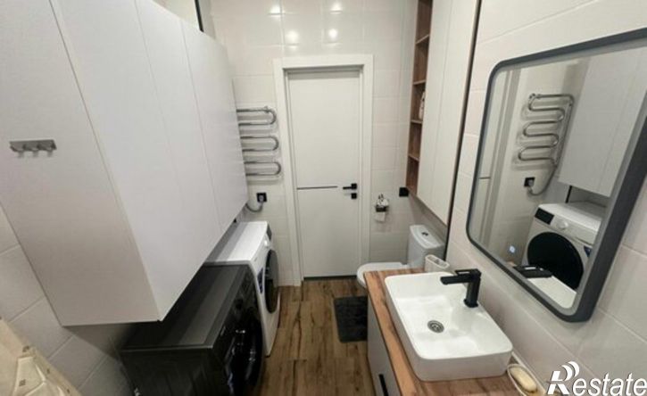 2-комн квартира бульвар Строителей, 60 к3,  д. 60 к3