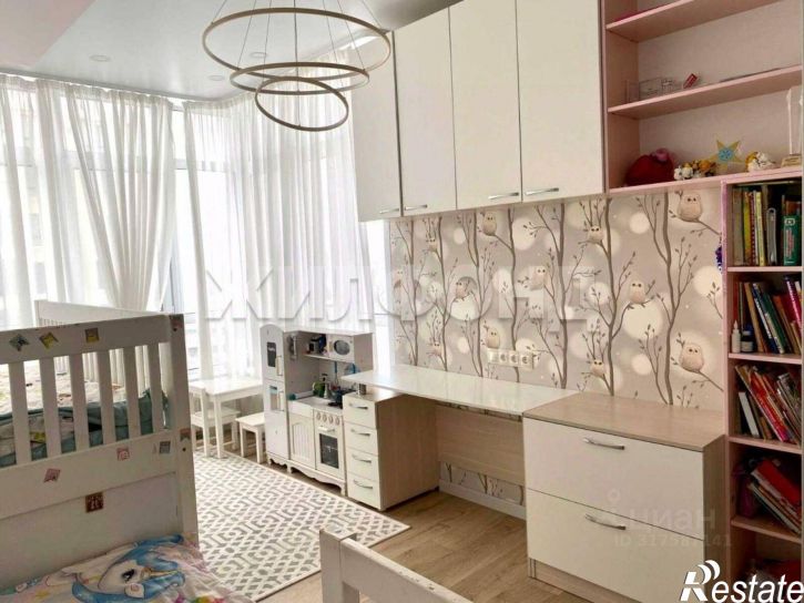 4-комн квартира улица Дружбы, 30/7,  д. 30/7