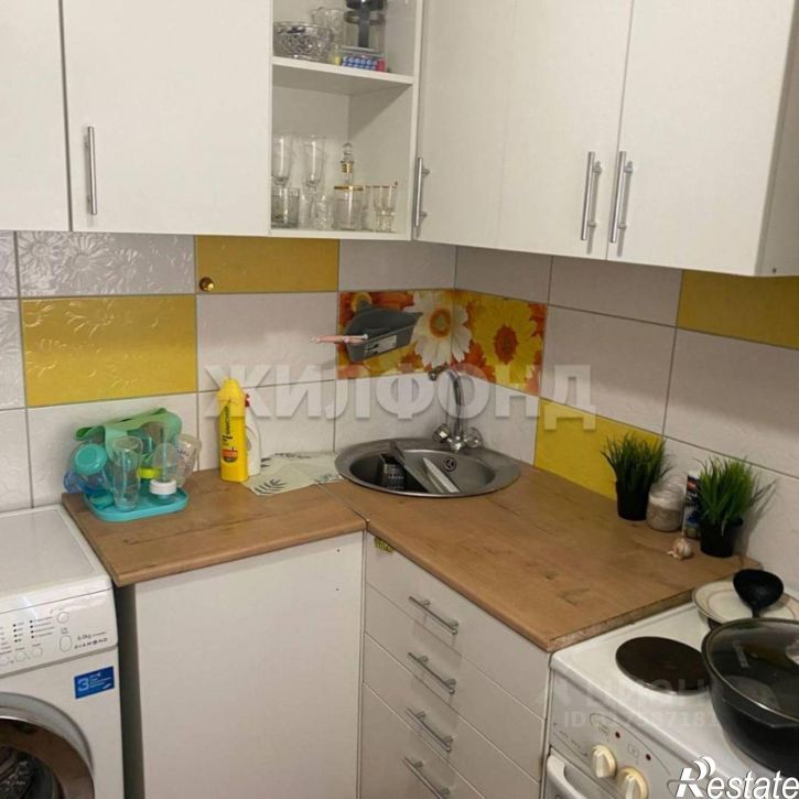 1-комн квартира Тайгинская улица, 10,  д. 10