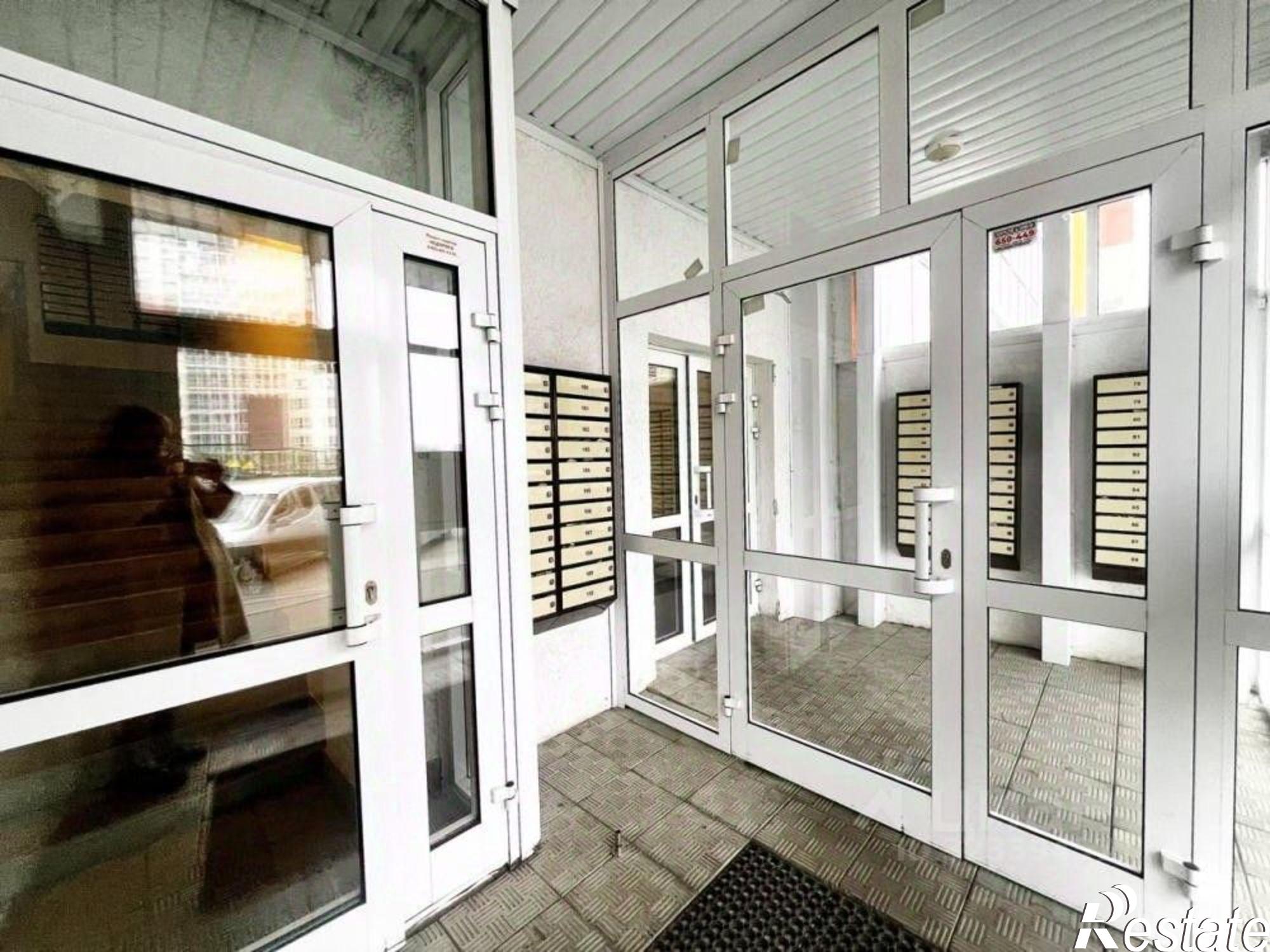 Купить квартиру за 3 700 000 рублей на проспект Химиков, 36 к2