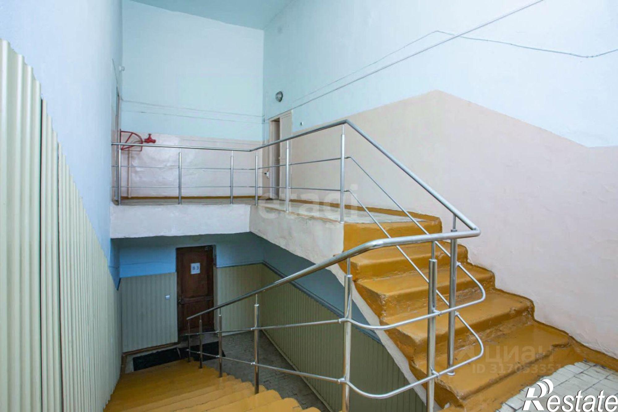 Купить складское помещение за 30 001 300 рублей на 2-й Инициативный переулок, 3