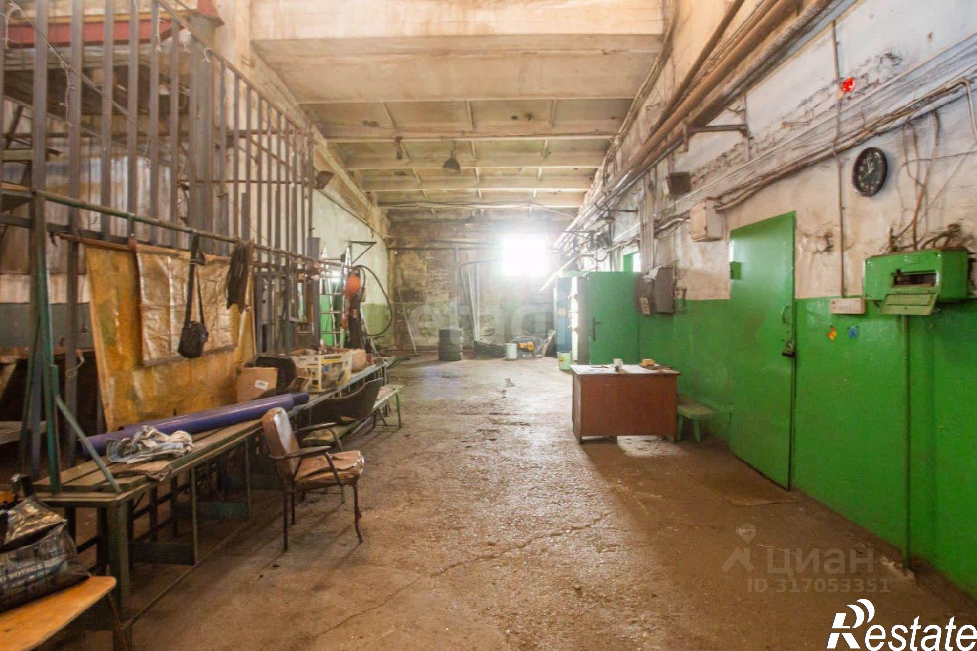 Купить складское помещение за 30 001 300 рублей на 2-й Инициативный переулок, 3