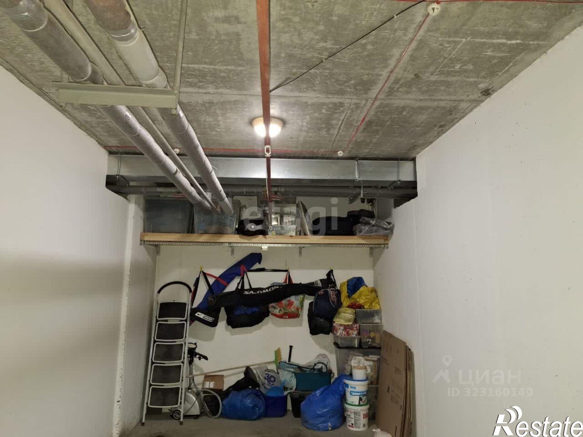 Купить гараж, место в паркинге за 2 300 010 рублей на Осенний бульвар, 12