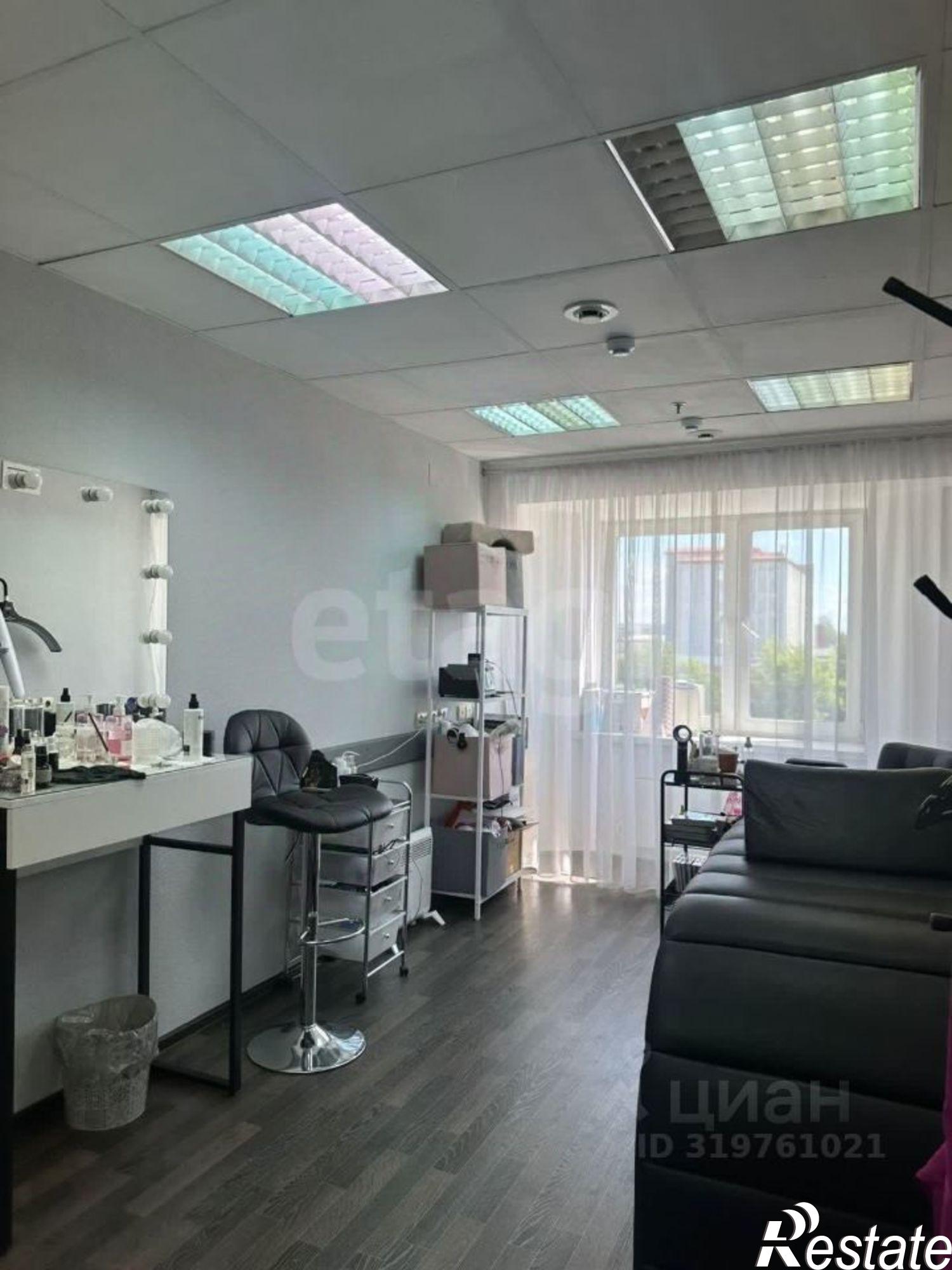 Купить офис, помещение под офис за 4 284 700 рублей на проспект Ленина, 90/2