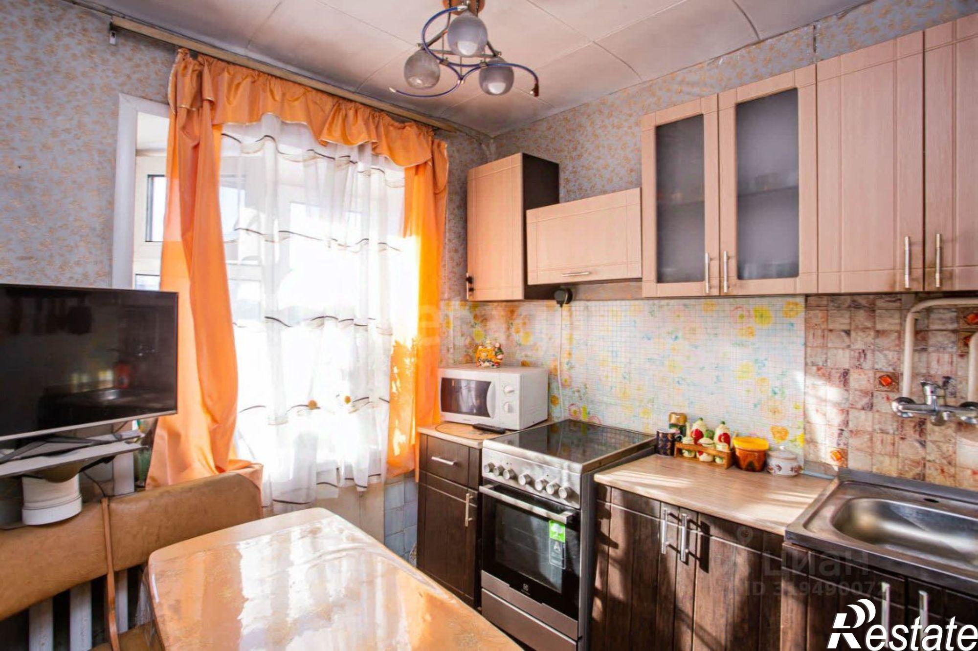 Купить квартиру за 2 500 000 рублей на улица Александрова, 15