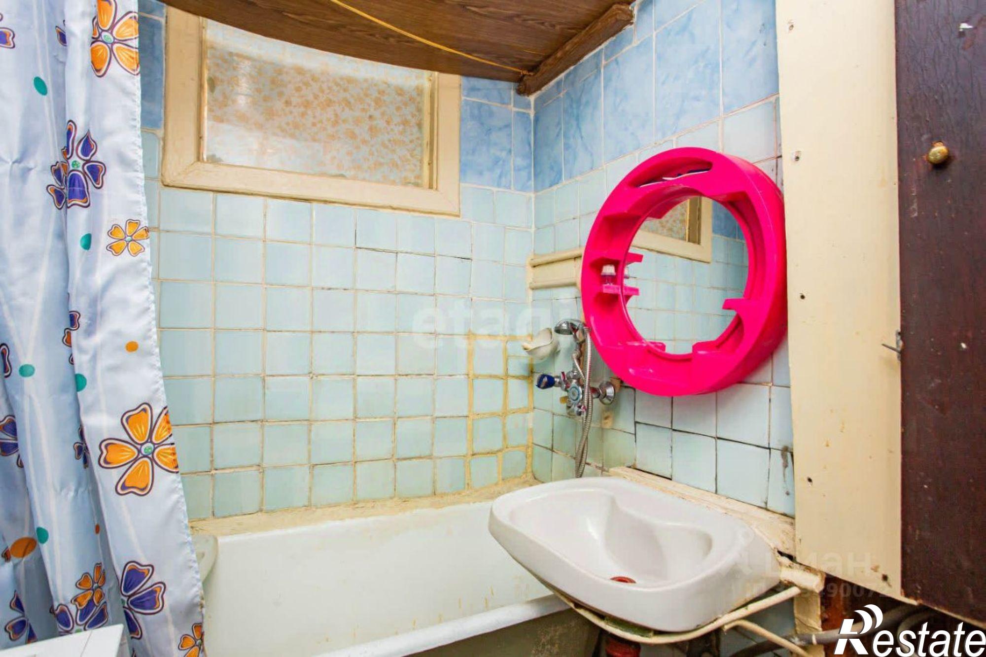 Купить квартиру за 2 500 000 рублей на улица Александрова, 15