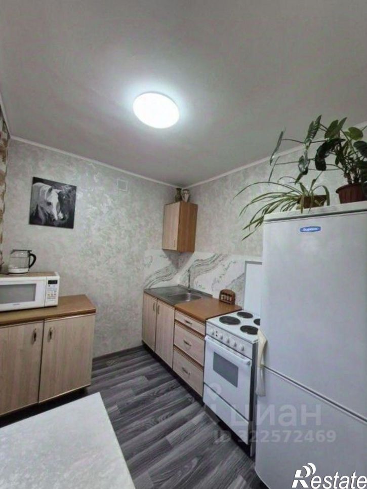 2-комн квартира Базовая улица, 14,  д. 14