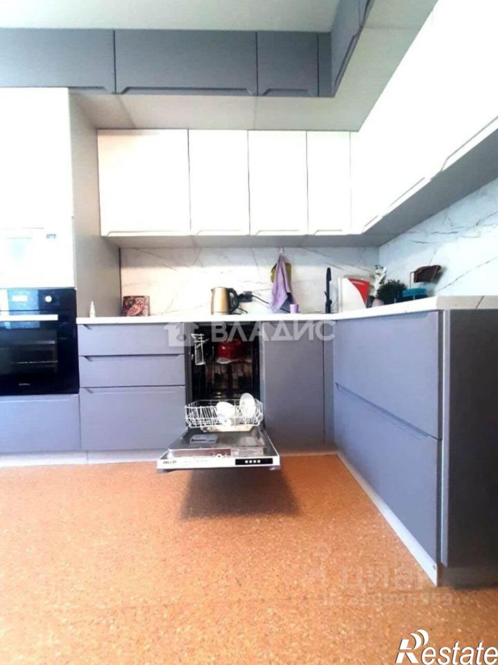 2-комн квартира улица Нахимова, 256,  д. 256