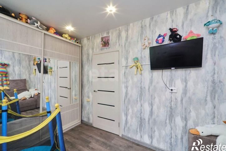 3-комн квартира улица Павленко, 23,  д. 23