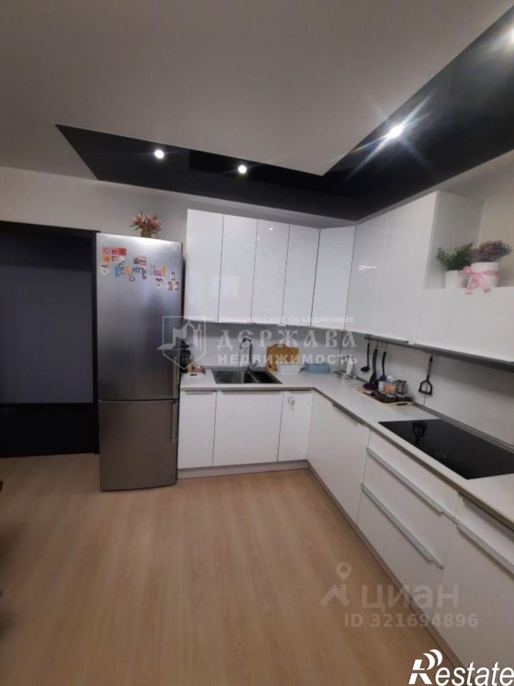 2-комн квартира пр-кт Шахтеров, 82а,  д. 82а