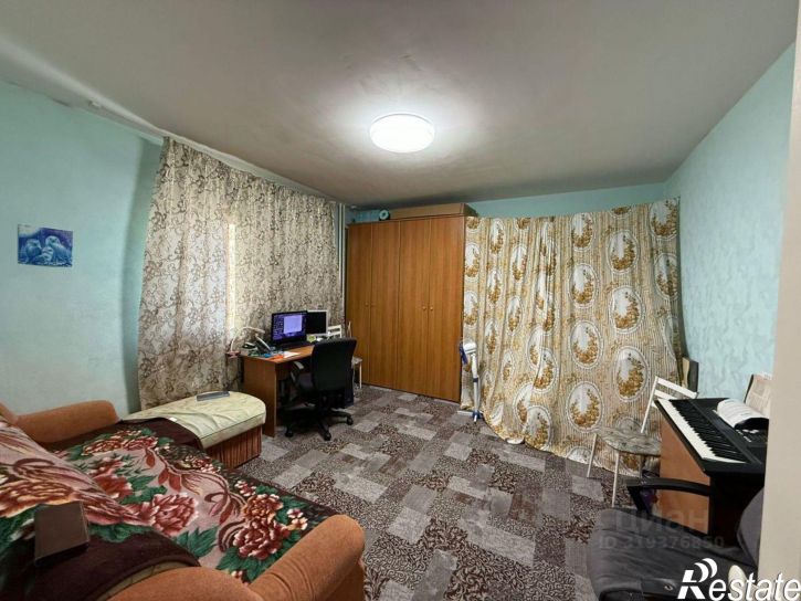 2-комн квартира пр-кт Шахтеров, 68,  д. 68