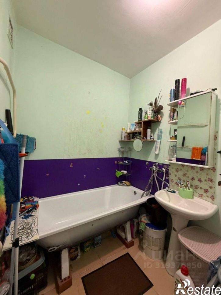 2-комн квартира пр-кт Шахтеров, 68,  д. 68