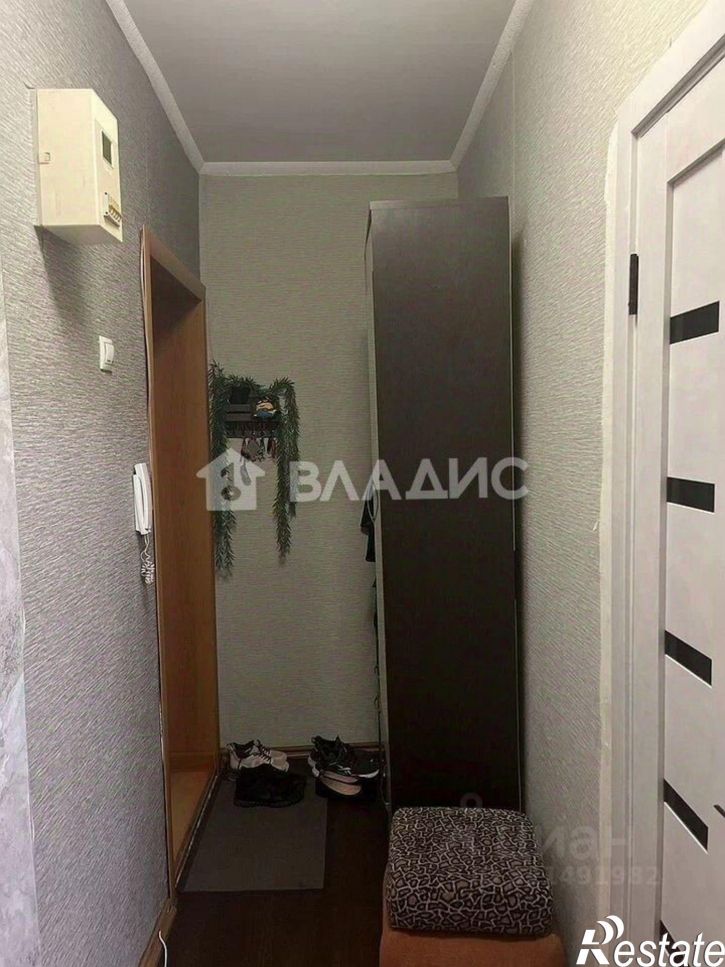 2-комн квартира улица Сергея Тюленина, 11,  д. 11