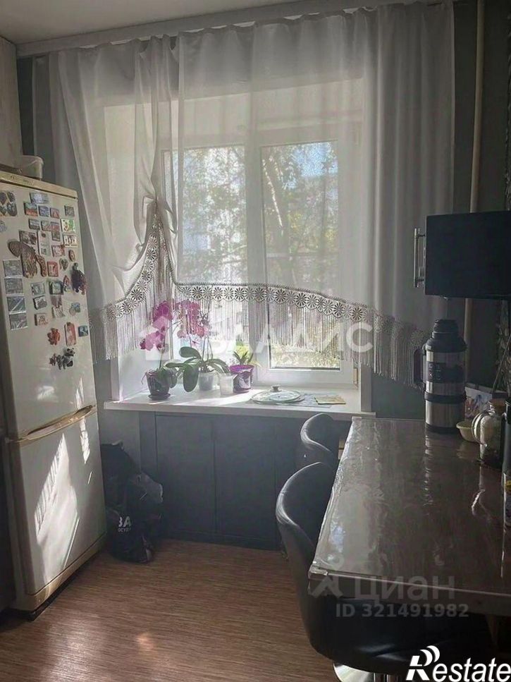 2-комн квартира улица Сергея Тюленина, 11,  д. 11