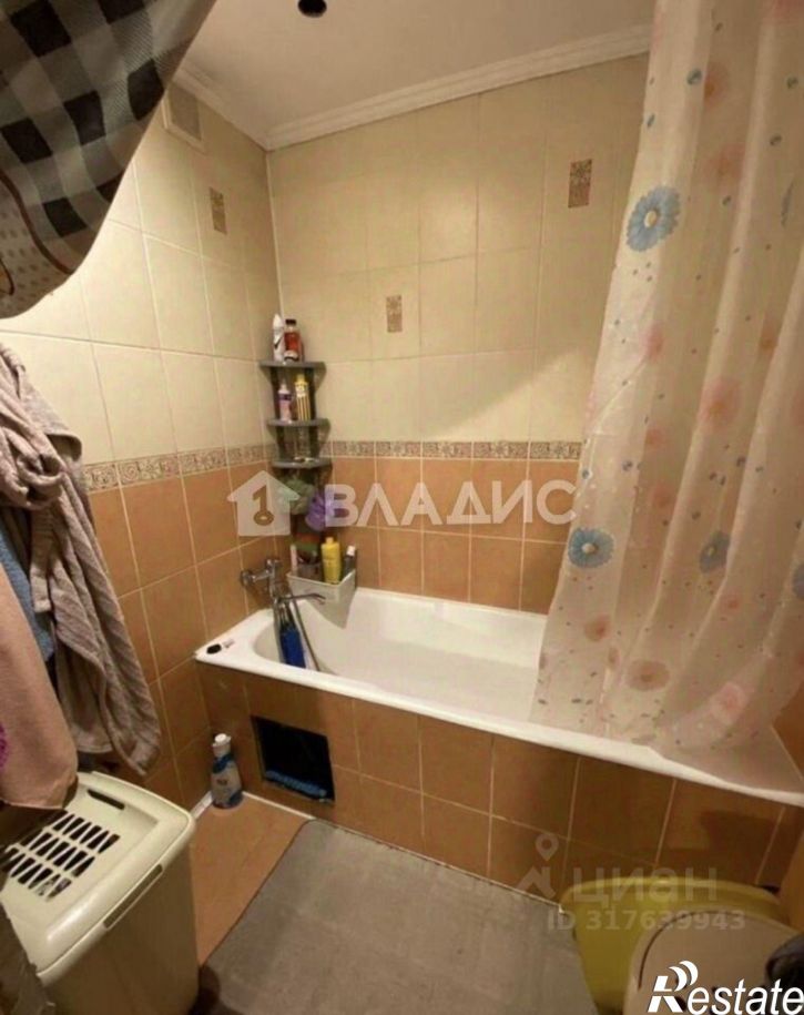 3-комн квартира Молодежный пр-кт, 15,  д. 15