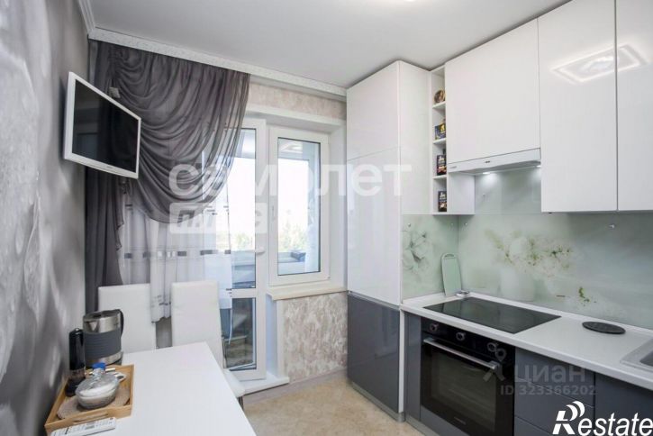 2-комн квартира бульвар Строителей, 1,  д. 1