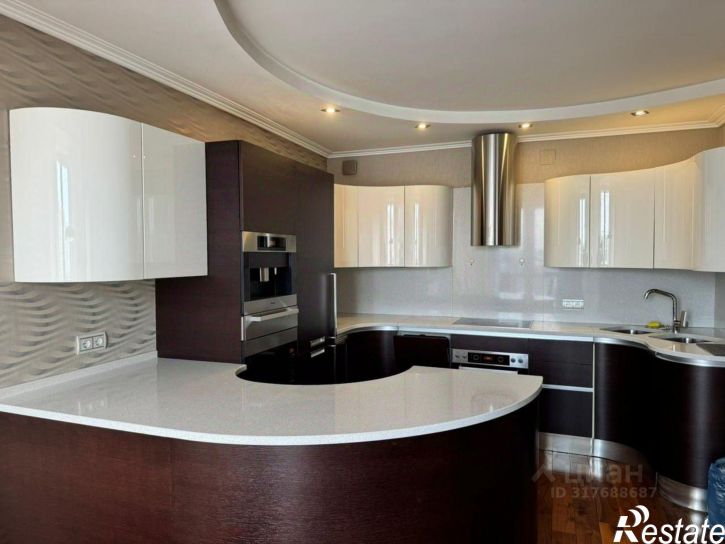 3-комн квартира ул Мичурина, 56,  д. 56