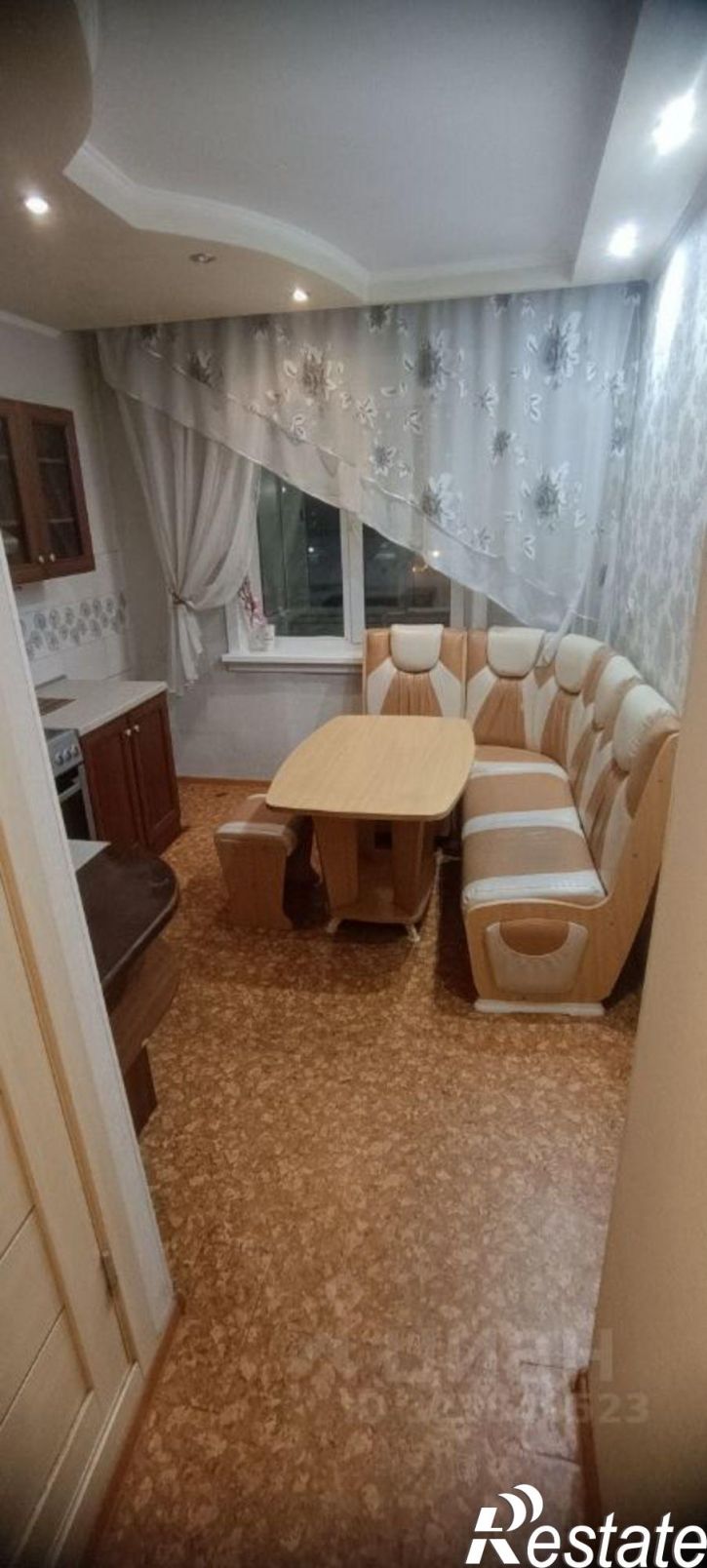 2-комн квартира б-р Строителей, 44,  д. 44