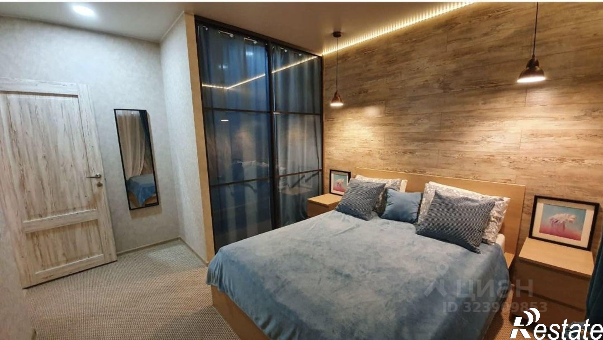 Сдать квартиру за 50 000 рублей на Московский пр-кт, 18 1