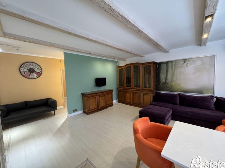 4-комн квартира бульвар Строителей, 32/1,  д. 32/1