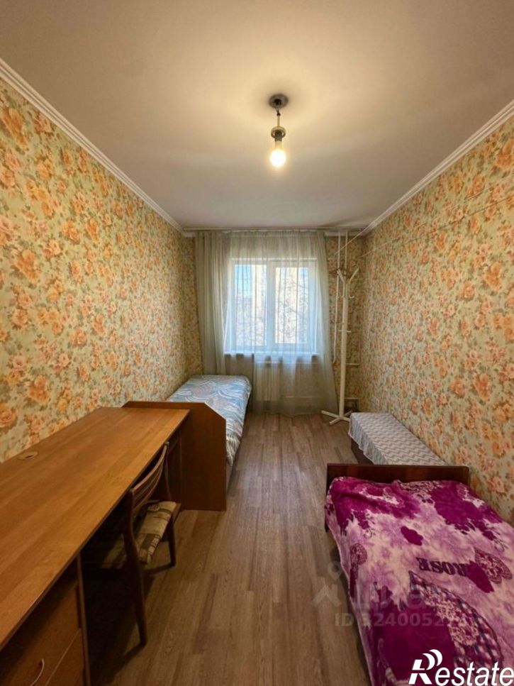 3-комн квартира улица 50 лет Октября, 26,  д. 26