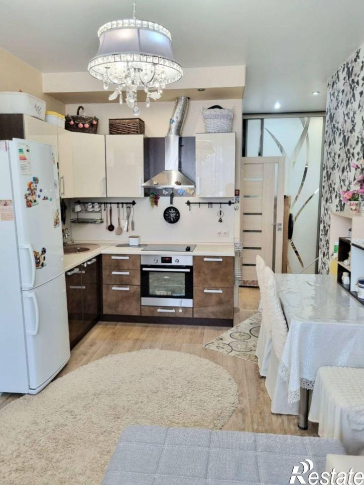 2-комн квартира Осенний б-р, 6,  д. 6