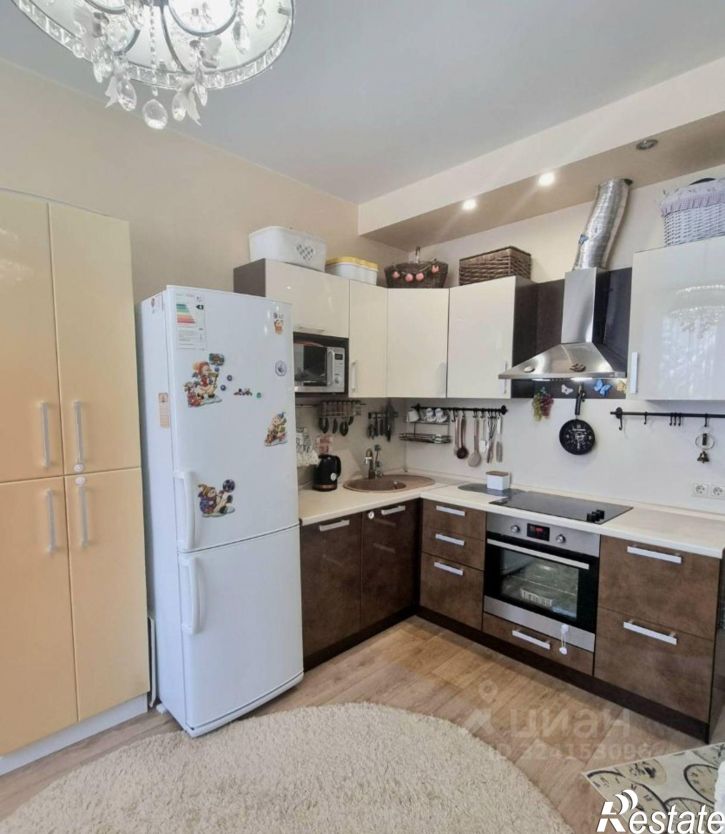 2-комн квартира Осенний б-р, 6,  д. 6