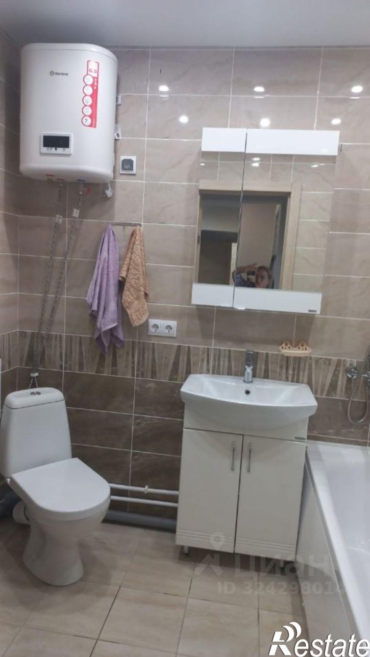 2-комн квартира Космическая улица, 4Г,  д. 4Г