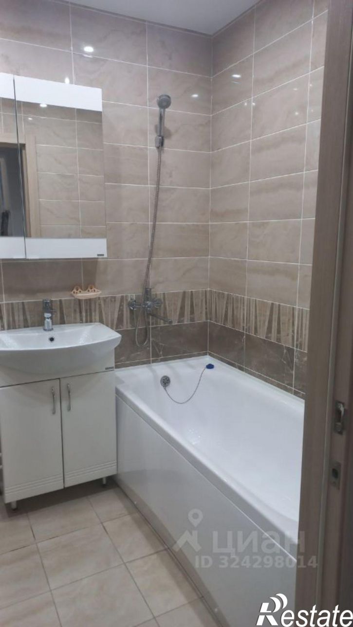 2-комн квартира Космическая улица, 4Г,  д. 4Г