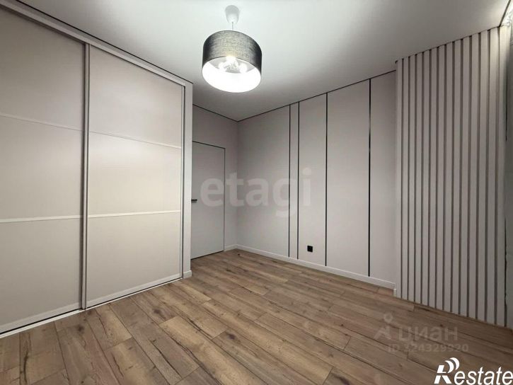 4-комн квартира улица Дружбы, 30/5,  д. 30/5