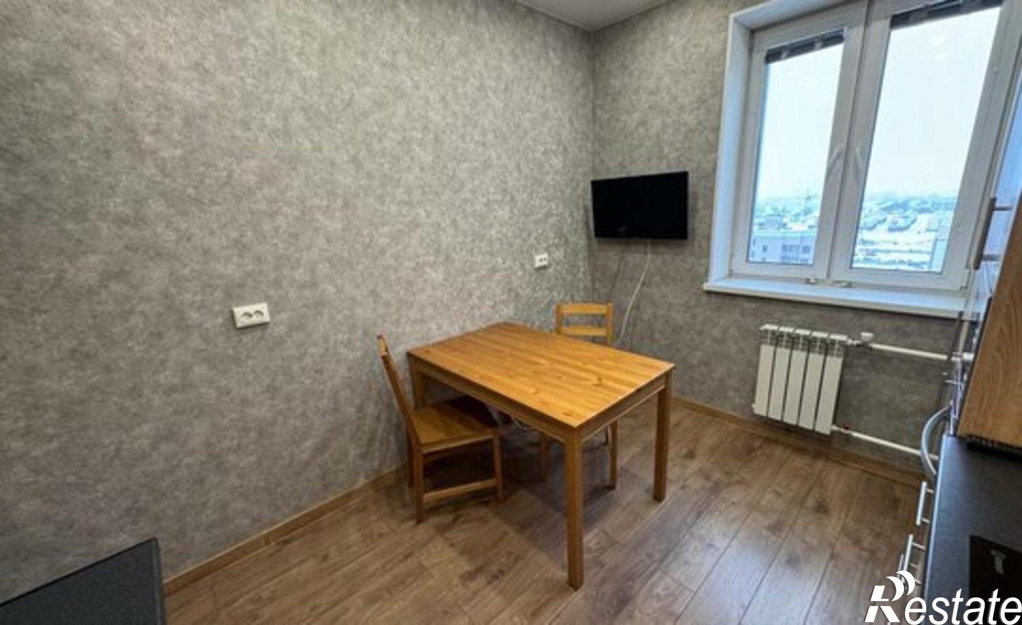 Купить квартиру за 6 100 000 рублей на бульвар Строителей, 65