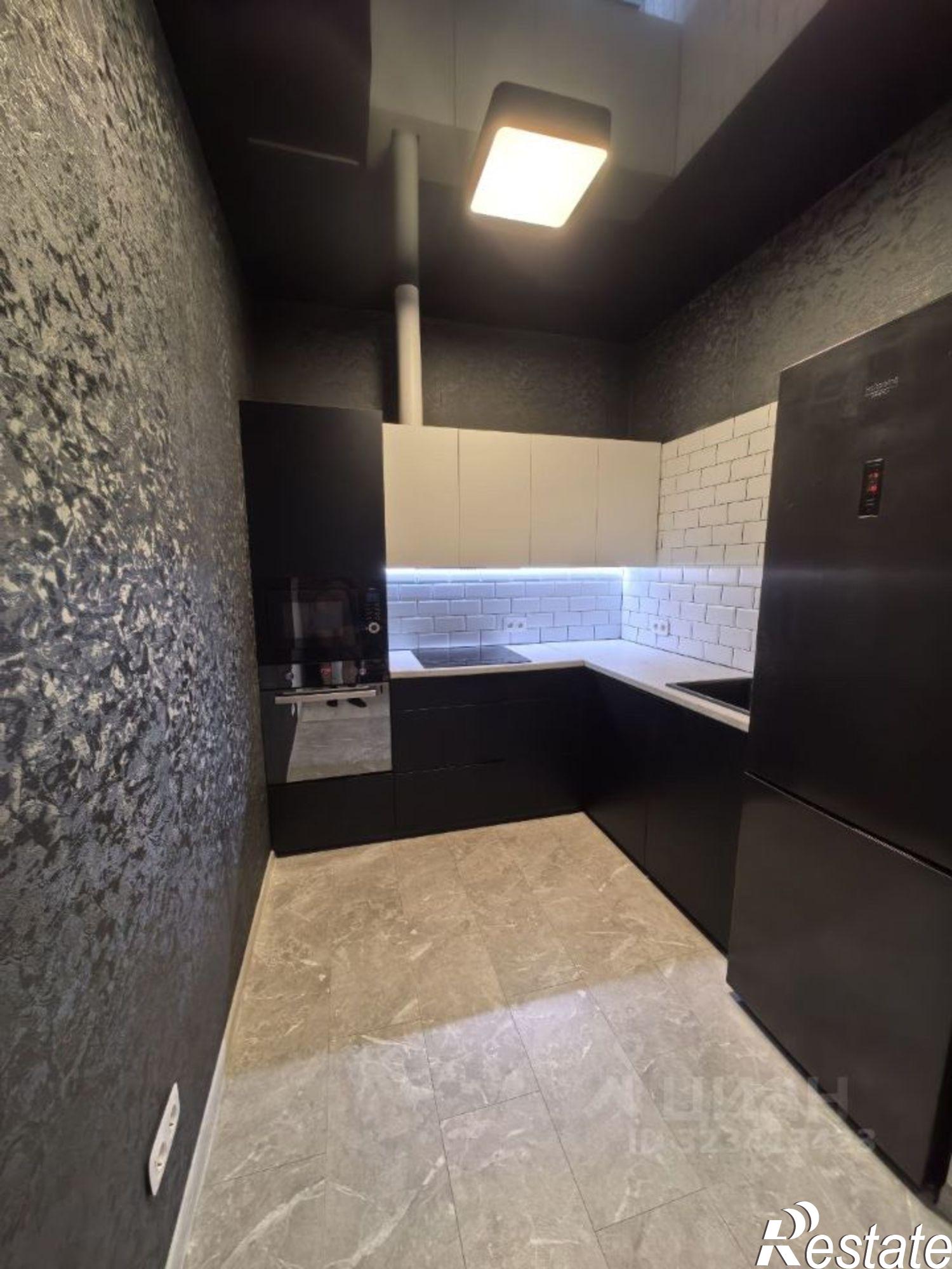 Купить квартиру за 6 666 670 рублей на Осенний бульвар, 18