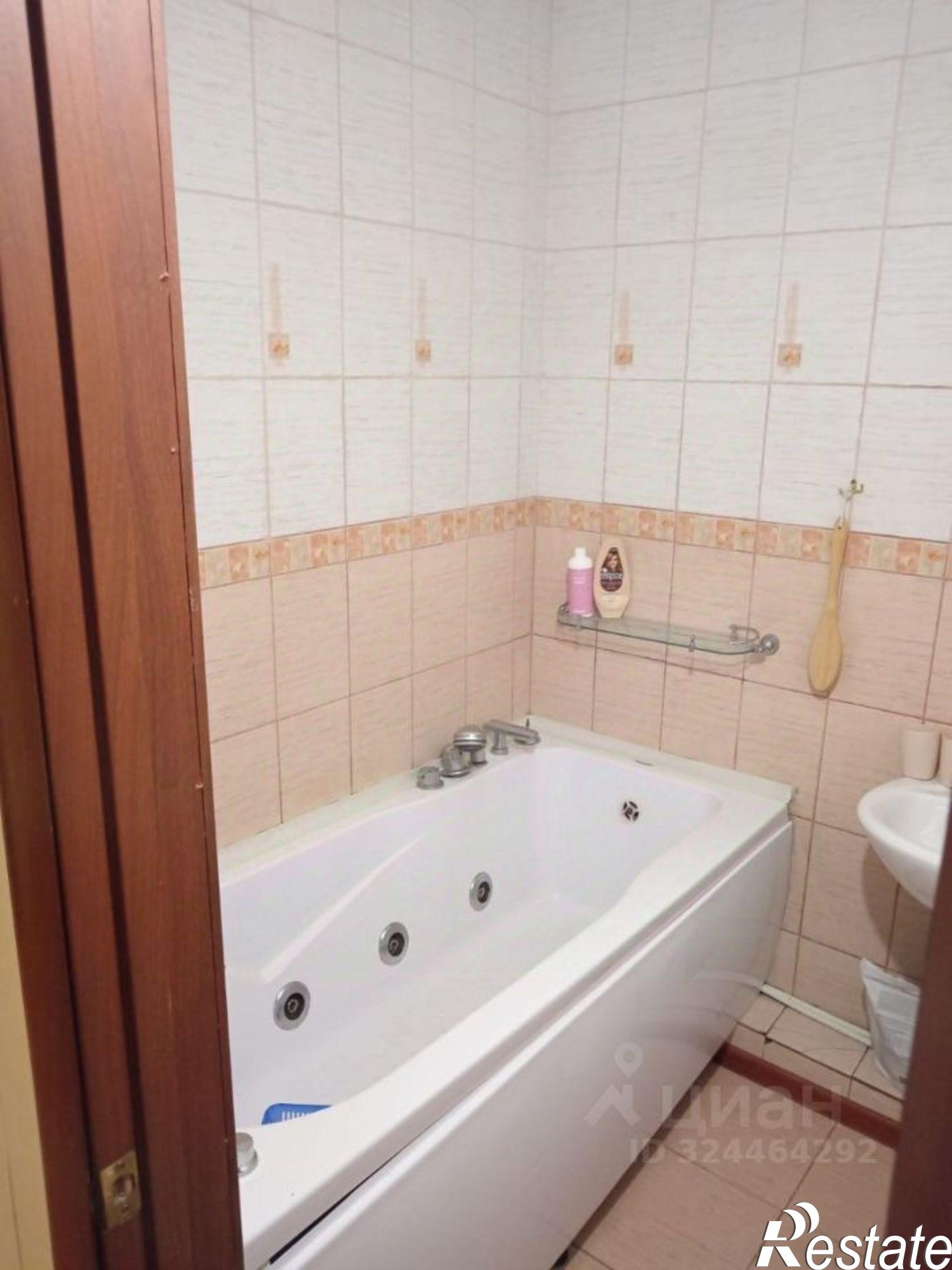 Сдать квартиру за 25 000 рублей на улица Дружбы, 35