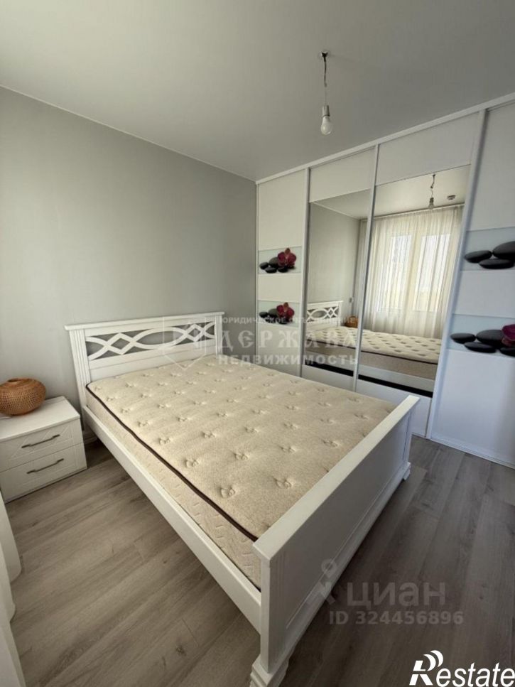 2-комн квартира Восточный проспект, 23,  д. 23