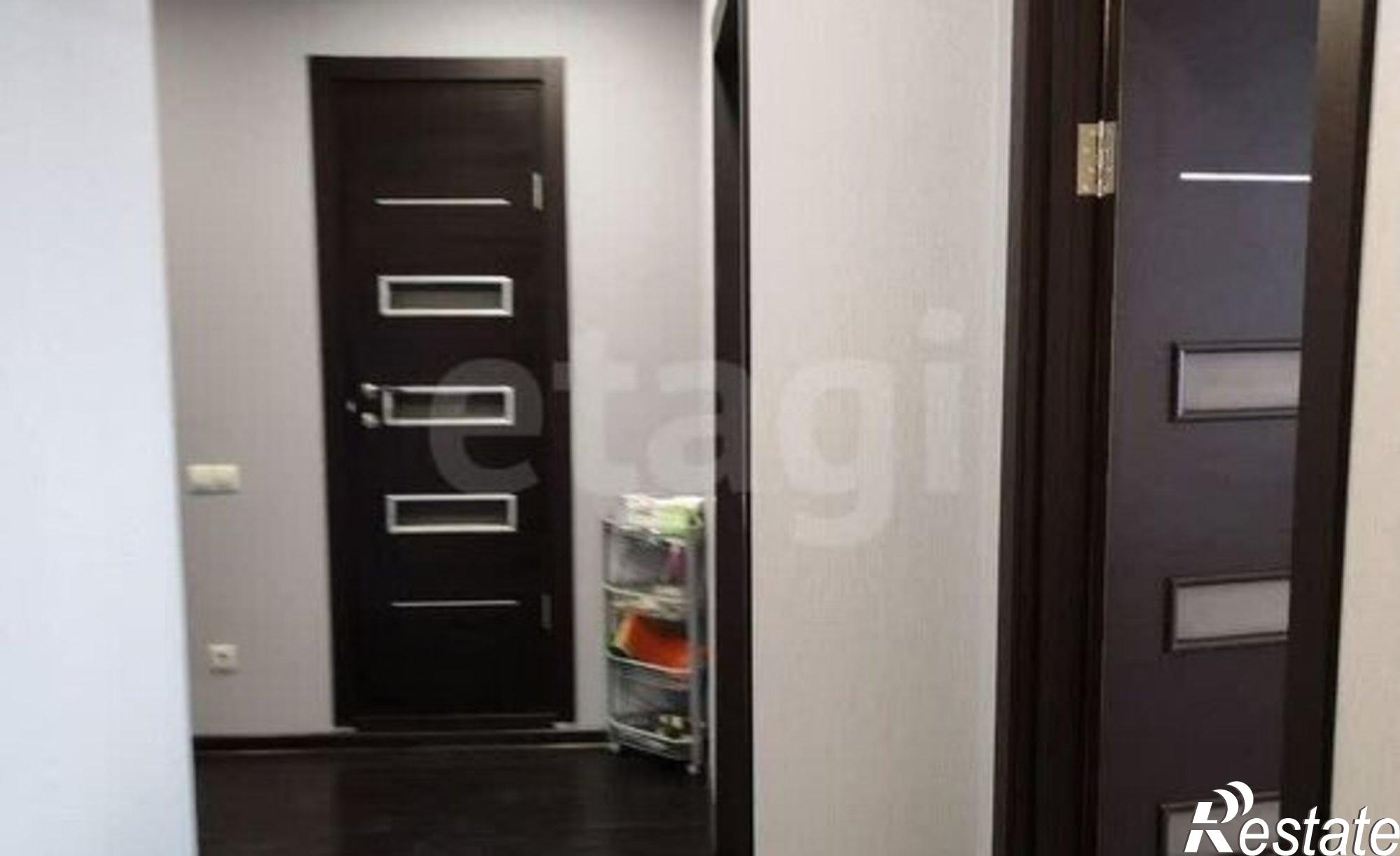 Купить квартиру за 6 900 000 рублей на проспект Шахтёров, 82А